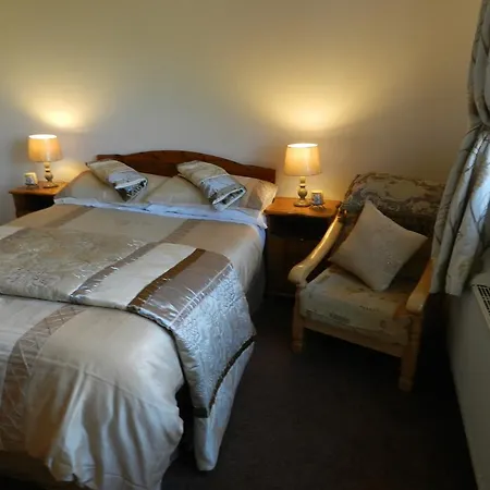 Four Seasons Bed & Breakfast