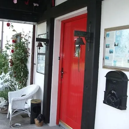 Four Seasons Bed & Breakfast 5*